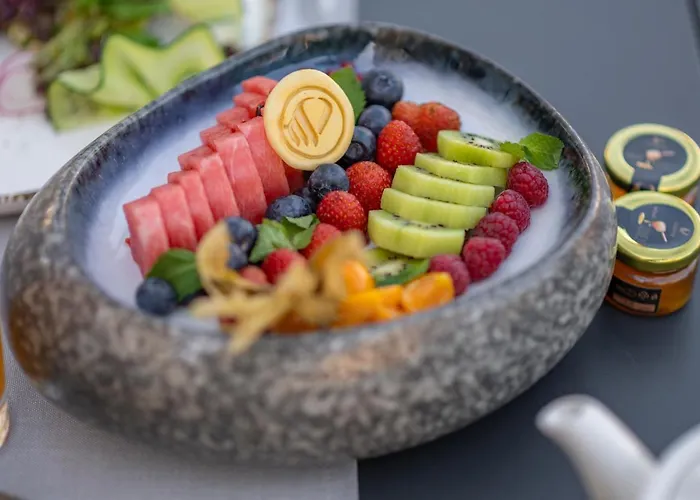 Vizualiza By Hmg Hotel 5*