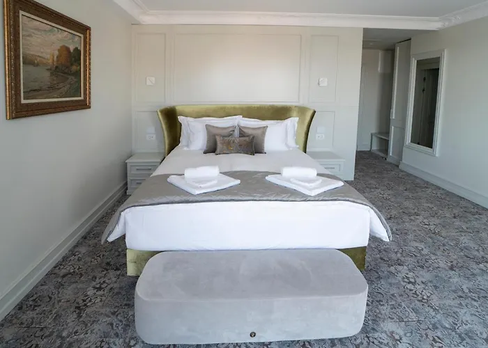 Vizualiza By Hmg Hotel 5*