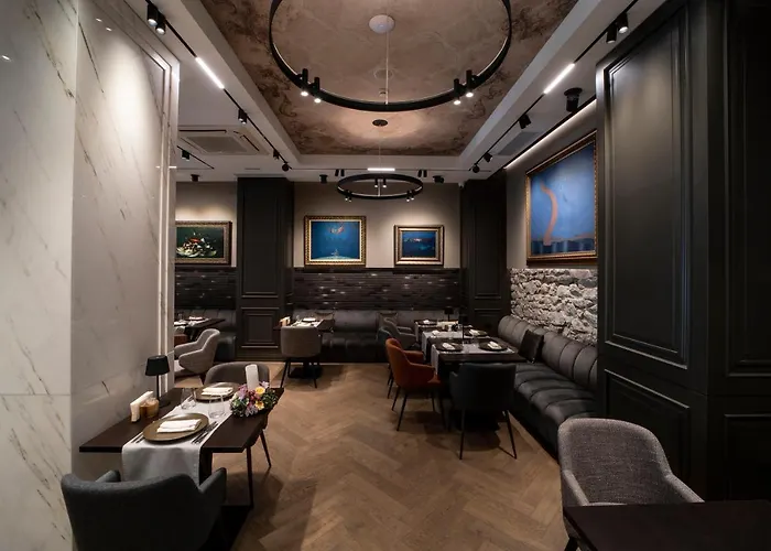 Vizualiza By Hmg Hotel 5*