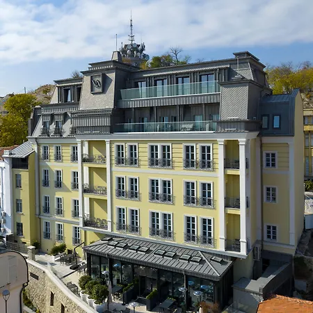 Vizualiza By Hmg Hotel 5*