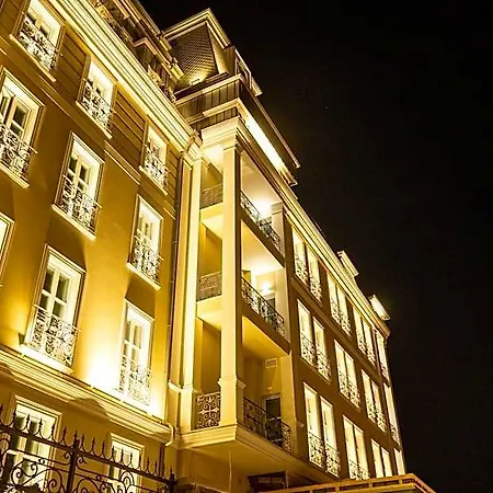 Vizualiza By Hmg Hotel 5*